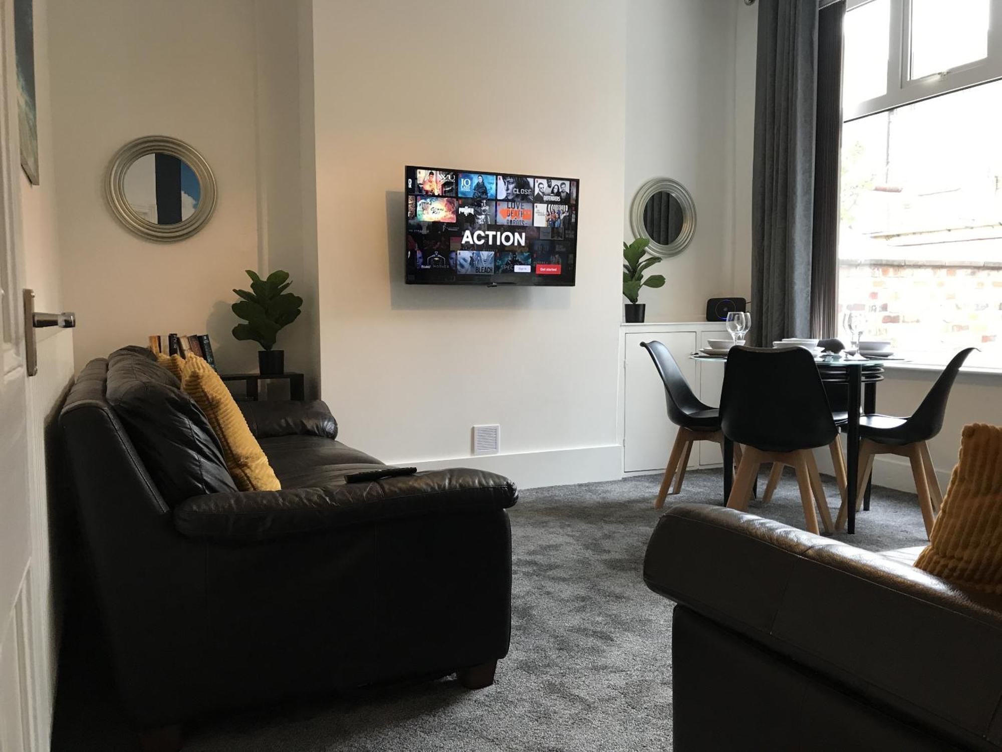 Bright Spacious 3-Bed With Office & Patio, Preston Preston  Bagian luar foto