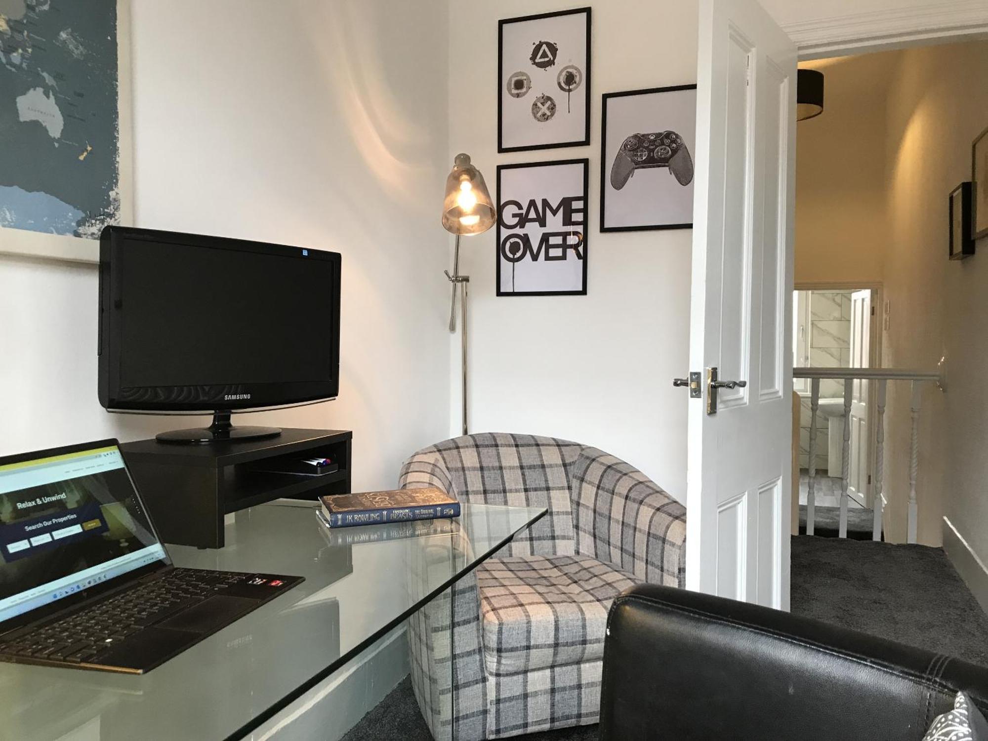 Bright Spacious 3-Bed With Office & Patio, Preston Preston  Bagian luar foto
