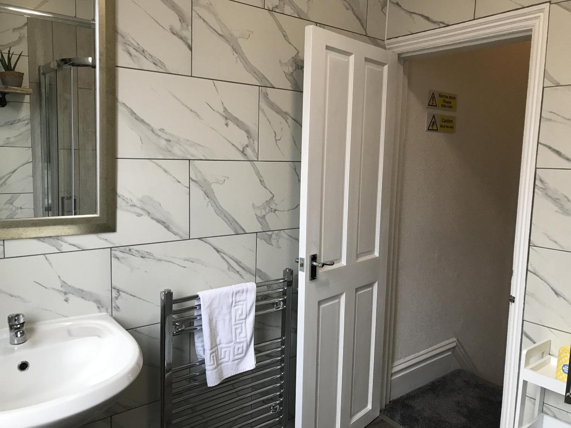 Bright Spacious 3-Bed With Office & Patio, Preston Preston  Bagian luar foto